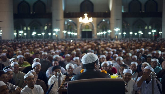 Beginilah Kami Memperlakukan Ulama 1