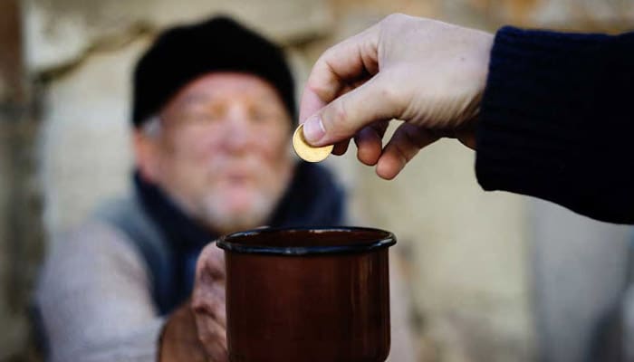 Bentuk Rezeki dari Allah, Sarana untuk Sedekah 1 Foto: www.khalifah.id