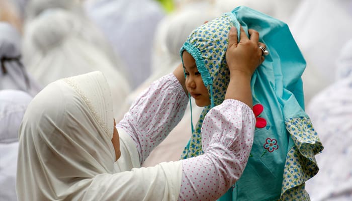 Apa Hukum Mengajak Anak Kecil Perempuan ke Masjid? 3 amanah, Hukum Mengajak Anak Kecil Perempuan
