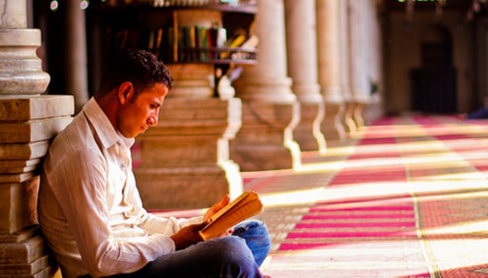 Hukum Tidak Bisa Baca Al-Quran bagi Muslim, Ini 2 Hal yang Jadi Patokannya 2 Hukum Tidak Bisa Baca Al-Quran