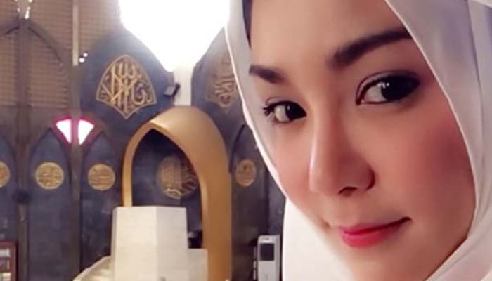 Artis Populer Thailand Ini Putuskan Masuk Islam 1 Foto: Google Image