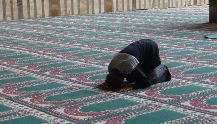 5 Keutamaan Shalat Tahajud yang Mungkin Belum Kamu Ketahui 2 5 Keutamaan Shalat Tahajud yang Mungkin Belum Kamu Ketahui 1 tahajud,doa,shalat sunnah