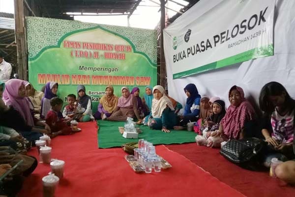 Sambut Hari Jadi Kedua, Komunitas KNB Berikan Santunan untuk Nenek Fatma 9