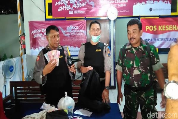 uang