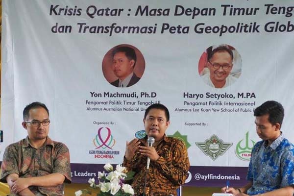 Pengamat: Krisis Qatar Disebabkan Kompetisi Harga Minyak antar Negara Teluk 2