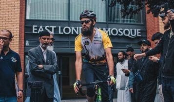 Demi Kumpulkan Dana untuk Korban Suriah, 8 Muslim London Ini Pergi Haji Pakai Sepeda 2 Demi Kumpulkan Dana untuk Korban Suriah, 8 Muslim London Ini Pergi Haji Pakai Sepeda 2