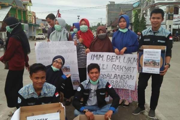 Mahasiswa STKIP Muhammadiyah Barru Gelar Penggalangan Dana untuk Korban Kecelakaan 5