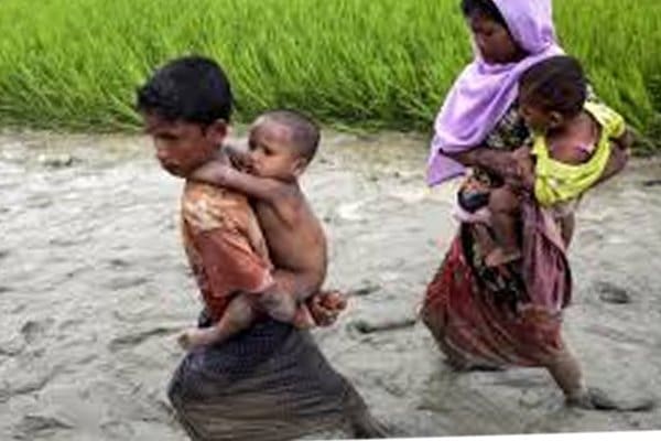 Ingin Berobat ke Bangladesh, Sura Katu dan Kedua Putranya Berjuang Membelah Jalan 1 Foto: BBC.com