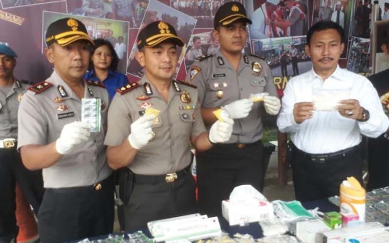 Polres Cimahi Amankan 3500 Obat Keras Asal Makassar dan Jakarta 1