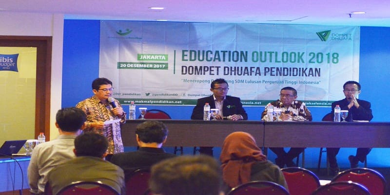 Prof. Dr. Ali Ghufron Mukti, M.Sc., Ph.D, Direktur Jenderal Sumber Daya Iptek dan Dikti Kemenristekdikti berbicara soal masalah SDM Indonesia di Education Outlook 2018 yang diselenggarakan Dompet Dhuafa Pendidikan. Foto: Istimewa.
