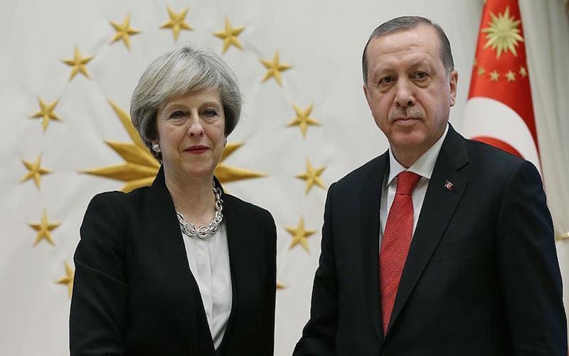 Presiden Turki Recep Tayyip Erdogan dan Perdana Menteri Inggris Theresa May

Foto: Google Images