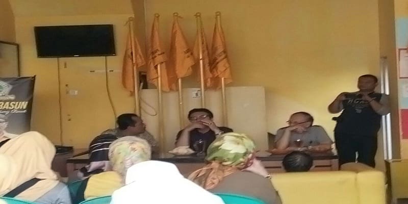 Bakal Calon Bupati Bandung Barat, Doddy Imron Cholid dari Golkar dan dr. Pupu Sari Rohayati dari Gerindra. Foto: Saifal/Islampos.