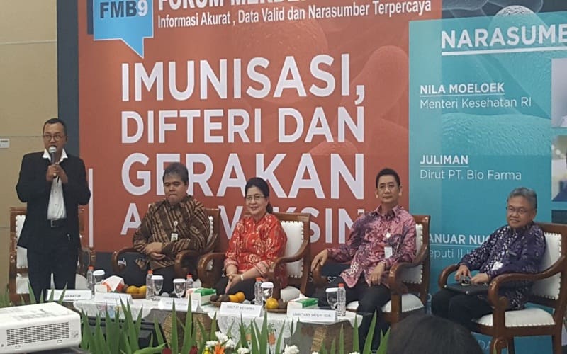 orum Merdeka Barat 9 (FMB9) bertajuk "Imunisasi, Difteri, dan Gerakan Antivaksin” yang berlangsung di Kementerian Komunikasi dan Informatika (Kemkominfo), Jakarta, Jumat (12/1/2018). Foto: Rhio/Islampos.