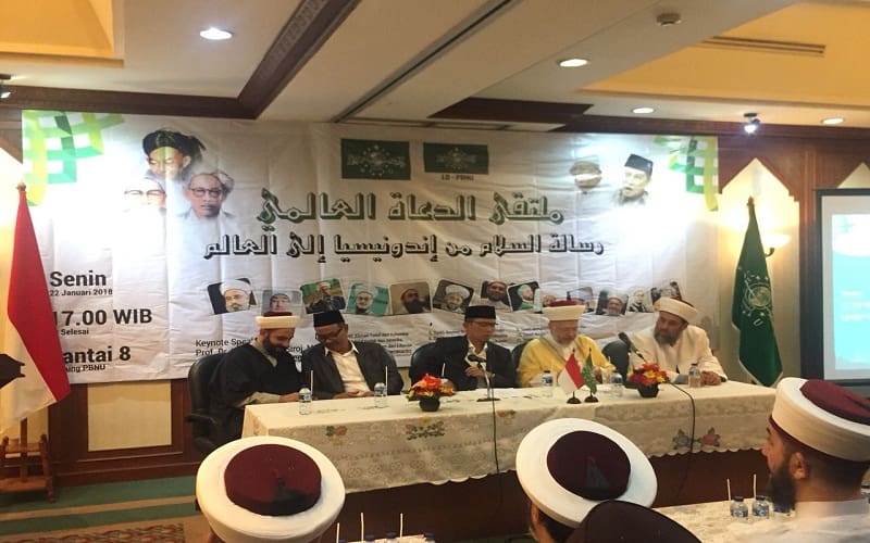 Lembaga Dakwah Pengurus Besar Nahdlatul Ulama (LD PBNU) menyelenggarakan Multaqa Al-Du’at Al-‘Alami: Risalat al-Salam min Indunisia ila al-‘Alam (Pertemuan Dai Internasional ”Risalah Perdamaian dari Indonesia kepada Dunia”) di Lt 8 Gedung PBNU, Jalan Kramat Raya, Senin (22/1) malam. Foto: Rhio/Islampos.