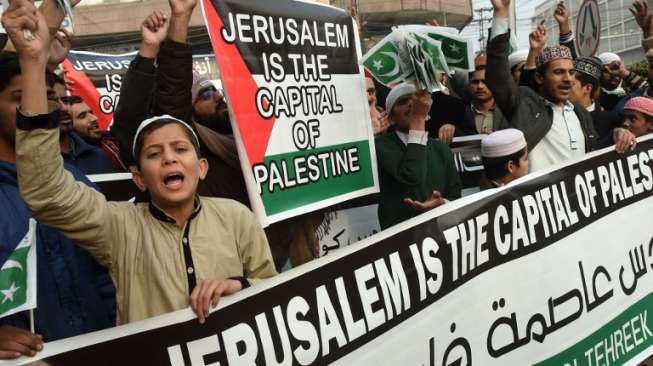 Demonstran Pakistan dukung Palestina. Foto: AFP