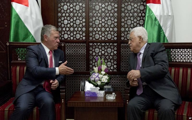 Palestinian President Mahmoud Abbas, right meets with Jordan's King Abdullah II at his office in the West Bank city of Ramallah, Monday, Aug. 7, 2017. 

(AP Photo/Nasser Nasser, Pool)