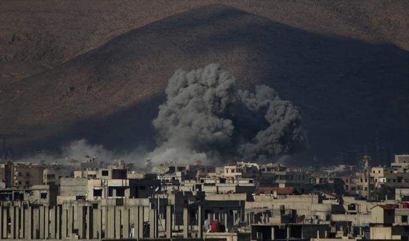 Ilustrasi serangan militer rezim Assad di Ghouta Timur, Damaskus, Suriah. Foto: Anadolu