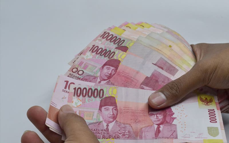 uang Rp 150 juta