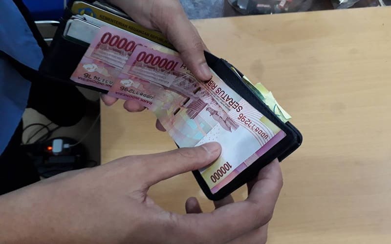 sifat orang kaya