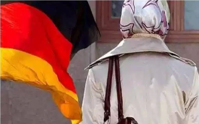FotoL: Germanyinarabic