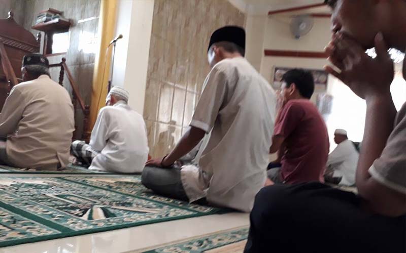Hukum Zikir dengan Suara Jahr 3 Bacaan Dzikir Sesudah Shalat Fardhu, Urutan Zikir Setelah Shalat Fardhu, Keutamaan Zikir, Hukum Zikir dengan Suara Jahr
