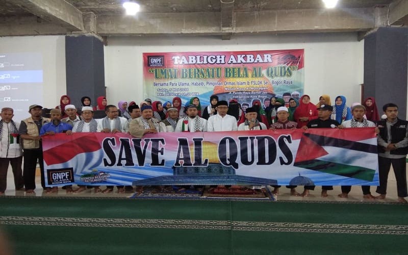 Gerakan Nasional Pengawal Fatwa Ulama (GNPF Ulama) Bogor Raya menggelar Tabligh Akbar peduli Palestina di Masjid Al Muttaqin, Kota Bogor, Sabtu (5/5/2018). Foto: Rhio/Islampos