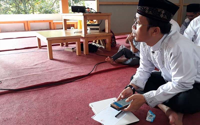 Inilah 7 Cara Obati Hati yang Sakit bagi Seorang Muslim 5 Internet dan Pendidikan Islam, Cara Obati Hati yang Sakit