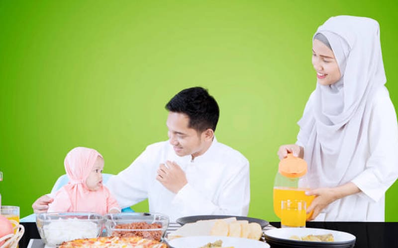 anak perempuan, Industri Makanan Halal, Peran Ibu Rumah Tangga