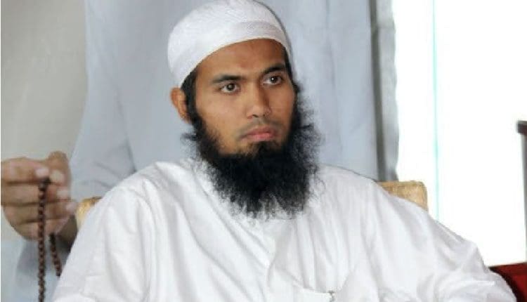 4 Musisi Indonesia yang Kini Berhijrah 6 4 Musisi Indonesia yang Kini Berhijrah 5