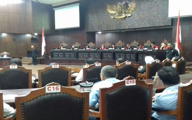 Sidang gugatan Pasal 1, 2, dan 3 Undang-Undang Nomor 1 PNPS (Penetapan Presiden) tahun 1965 tentang Pencegahan Penyalahgunaan dan/atau Penodaan Agama (P3A/Penodaan Agama) yang diajukan oleh Ahmadiyah. Foto: Rhio P/Islampos