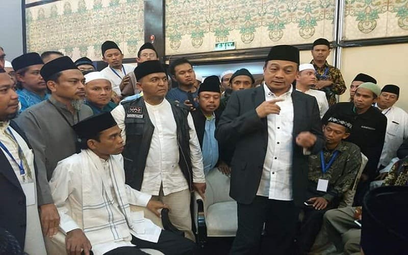 UAS dan UBN di Pertemuan Dai dan Ulama Internasional di Jakarta. Foto: Rhio/Islampos