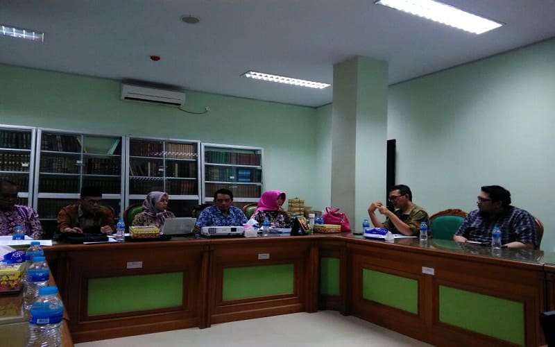 Pertemuan antara Gerakan Nasional Anti Narkoba (Ganas Annar) Majelis Ulama Indonesia (MUI) membahasa penanggulangan narkoba berbasis masjid di Gedung MUI, Jakarta, Selasa (31/7/2018). Foto: Rhio/Islampos