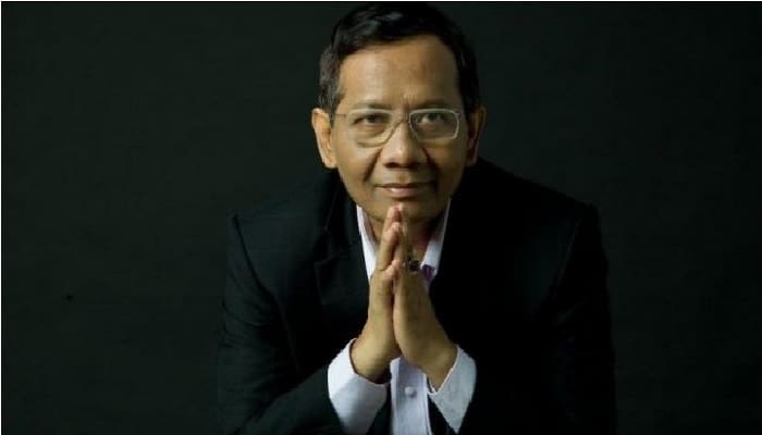 Diminta untuk Nasihati Rocky Gerung, Ini Jawaban Mahfud MD 1 Hotel Borobudur