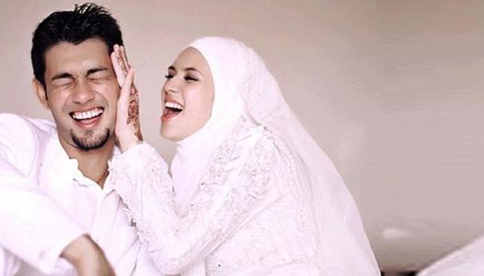 9 Adab Suami dan Istri 4 suami istri kembali bersatu di surga Hak Istri terhadap Suami, Sifat Istri Shalihah, Adab Suami dan Istri