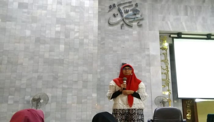 Ustazah Herni. Foto: Istimewa