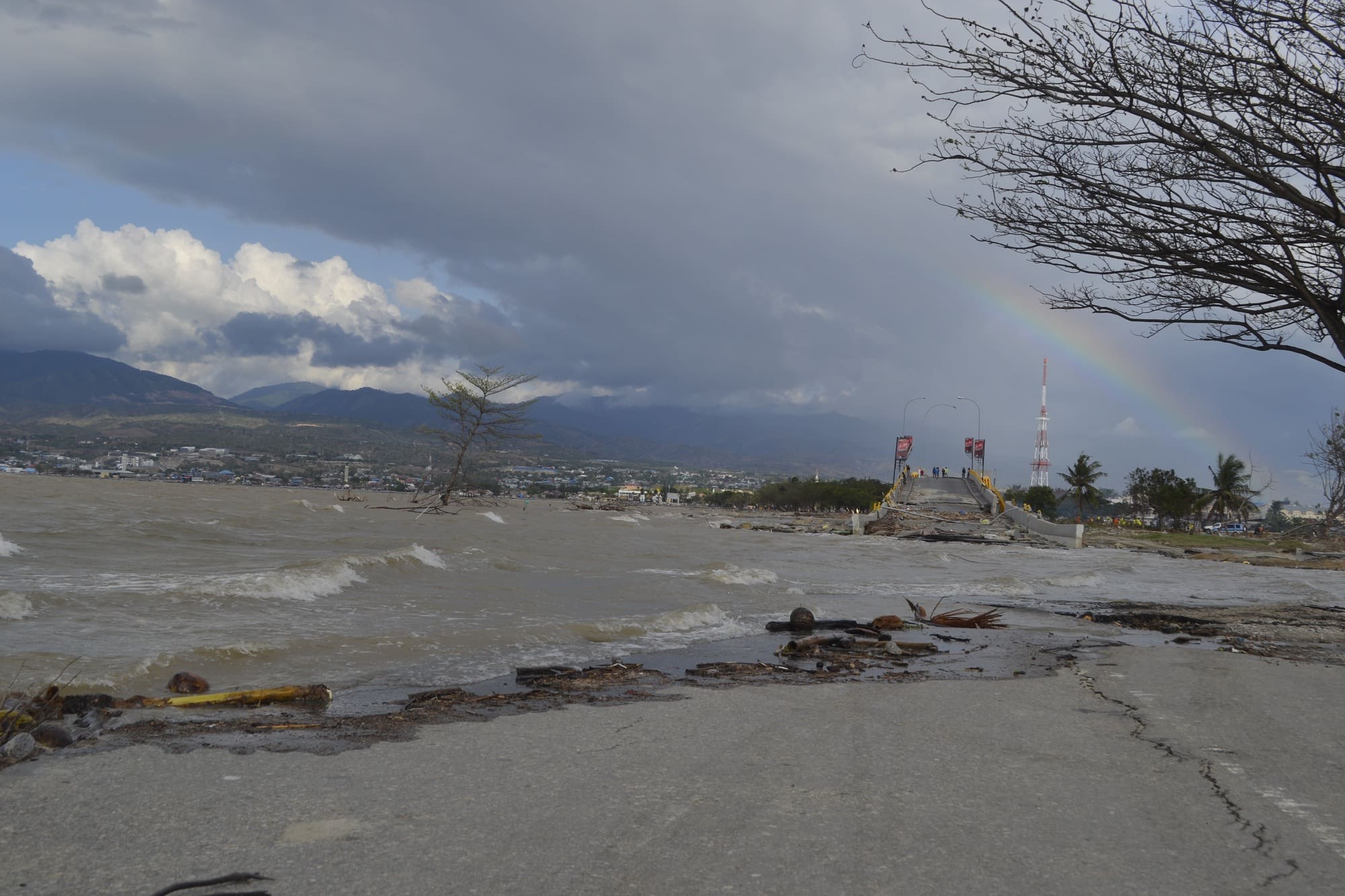Begini Kondisi Terkini Palu Pasca Gempa 7,3 M dan Tsunami 3