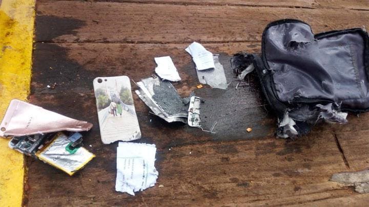 Serpihan benda yang diduga berasal dari pesawat Lion Air JT 610 yang dinyatakan kandas di perairan Tanjung Karawang. Foto: Google