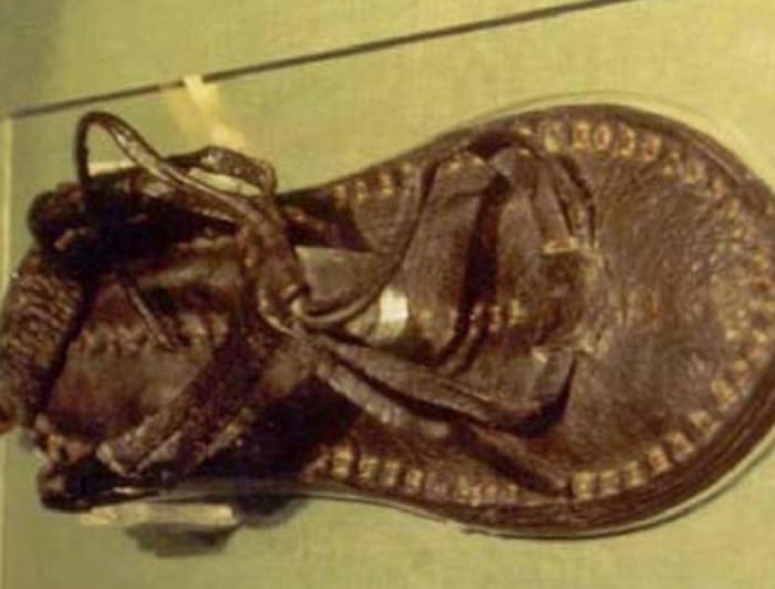 MA Pakistan Bentuk Tim Pencari Sandal Nabi yang Hilang Dicuri 1 Foto: Aboutislam