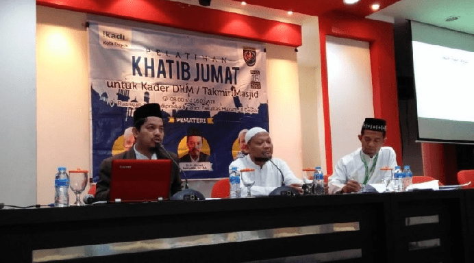 Tingkatkan Kualitas DKM, Ikadi Depok Gelar Pelatihan Khatib Jumat 1 Foto: Republika.co.id