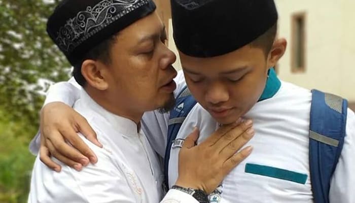 Mempelajari 12 Kesalahan Komunikasi Orangtua Terhadap Anak 2 berlaku adil kepada anak