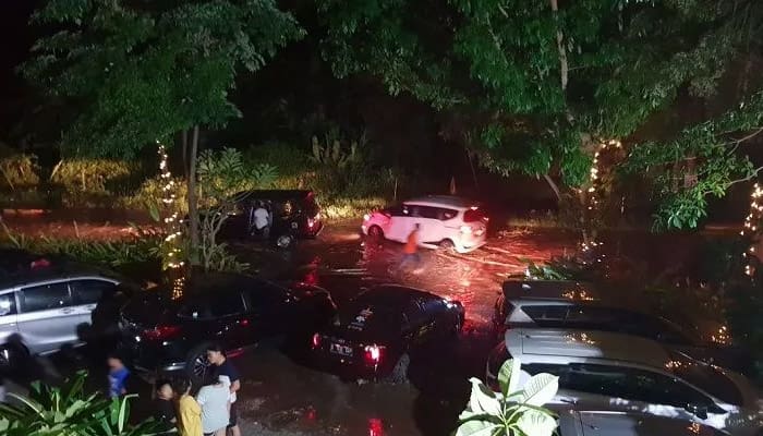 korban tsunami anyer