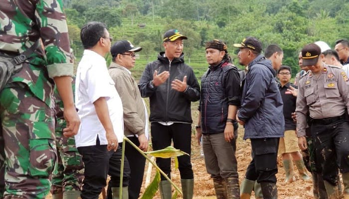 rumah korban longsor sukabumi