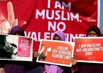 Aksi muslimah tolak Valentine Day. Foto: Aktual