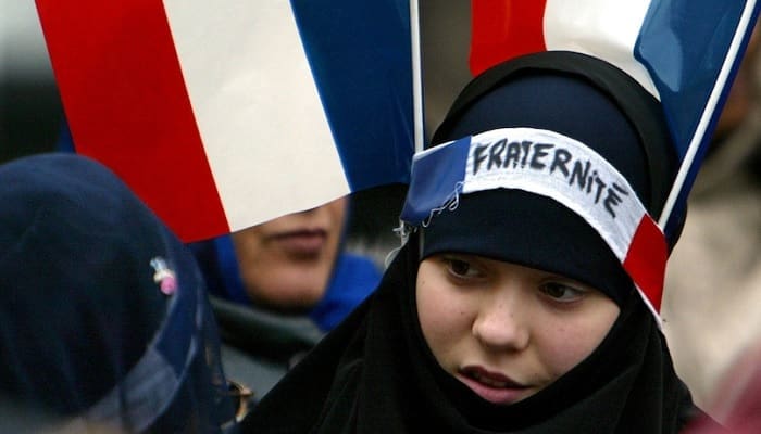 5 Negara yang Pernah Larang Hijab 2 larang hijab