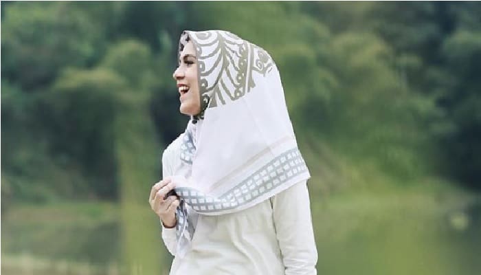Inilah Sederet Artis yang Terjun ke Dunia Fashion Muslim 6 Inilah Sederet Artis yang Terjun ke Dunia Fashion Muslim 5 fashion muslim
