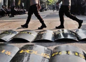 Aksi Protes Honor Polisi