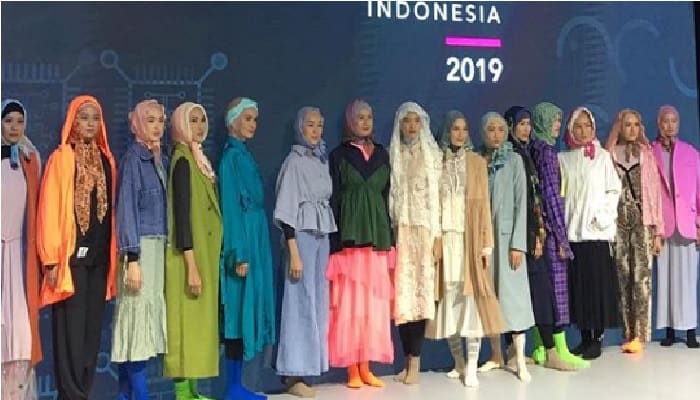 Intip Koleksi Desainer Busana Muslim di Mufest buat Inspirasi Baju Lebaran 1 busana muslim di mufest 2019