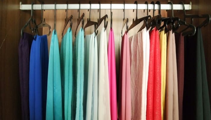 3 Tips Menyimpan Hijab Aneka Model dan Bahan 2 tips menyimpan hijab