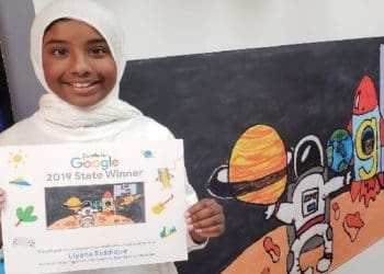 Liyana Siddique dan Google Doodle karyanya. Foto:  MLive