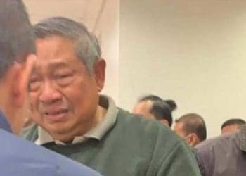 SBY berduka atas kepergian istrinya. Foto: Grid.ID